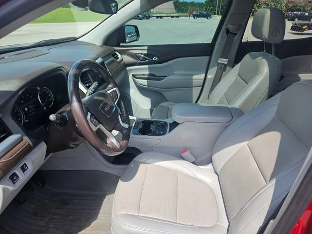Used 2021 CAYENNE RED TINTCOAT GMC SLT image 9