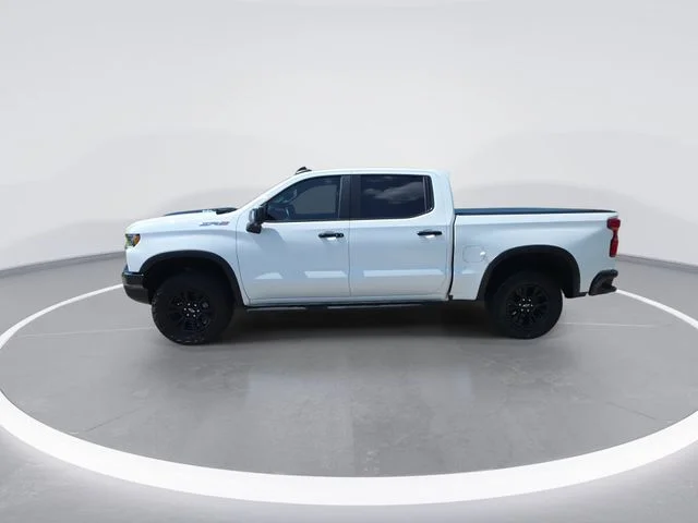 Used 2023 White Chevrolet ZR2 image 5