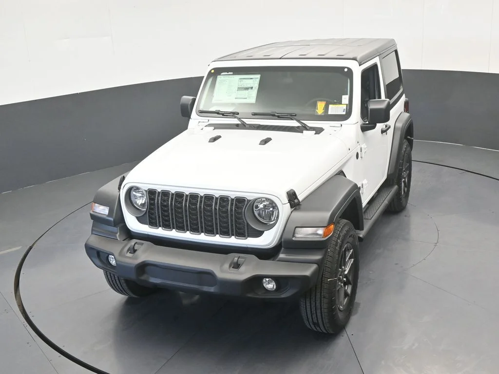 New 2026 Bright White Clear-Coat Exterior Paint Jeep Sport image 34