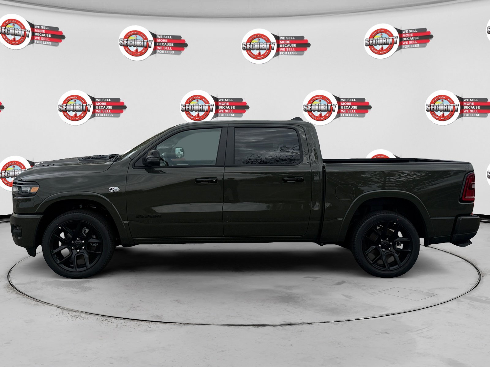New 2026 Tank Exterior Paint RAM Laramie image 2