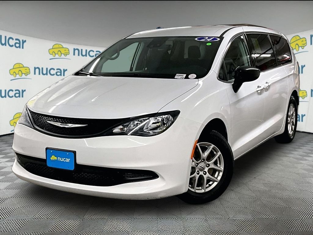 Used 2024 White Chrysler LX image 3