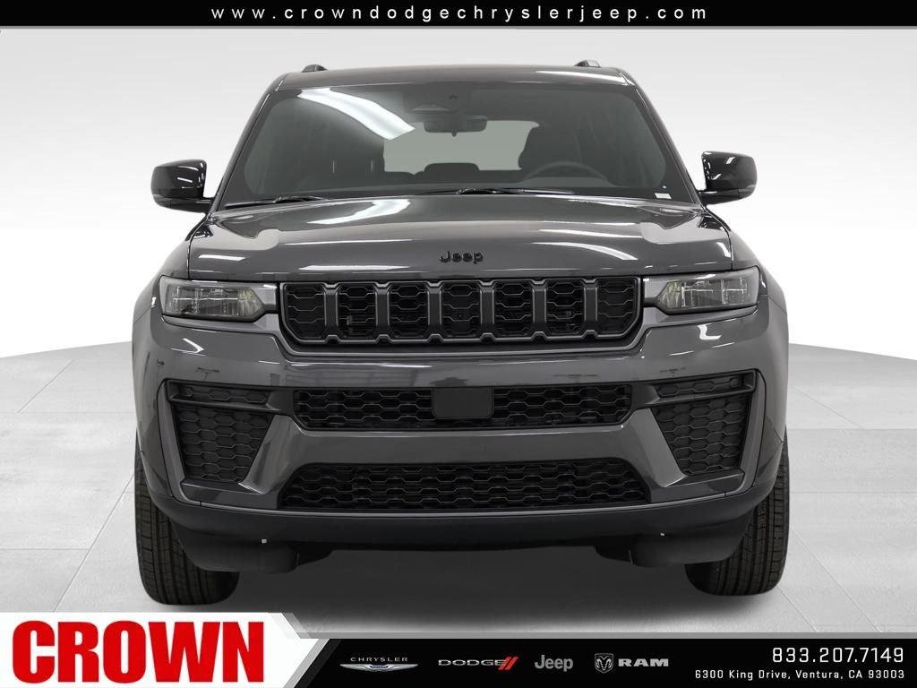 New 2026 Baltic Gray Metallic Clearcoat Jeep Laredo image 2