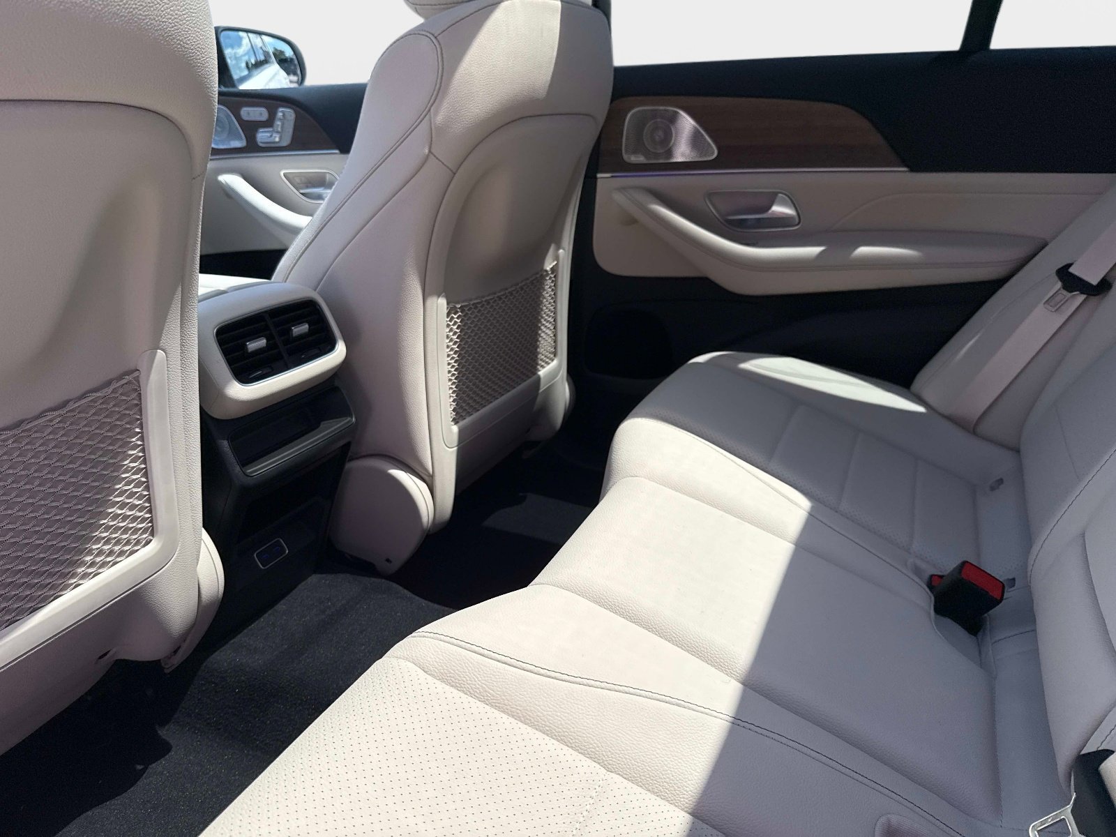 New 2026 Polar White Mercedes-Benz 350 4MATIC® SUV image 14