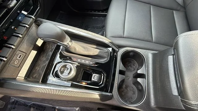 2026 GMC Canyon Elevation - Photo 13