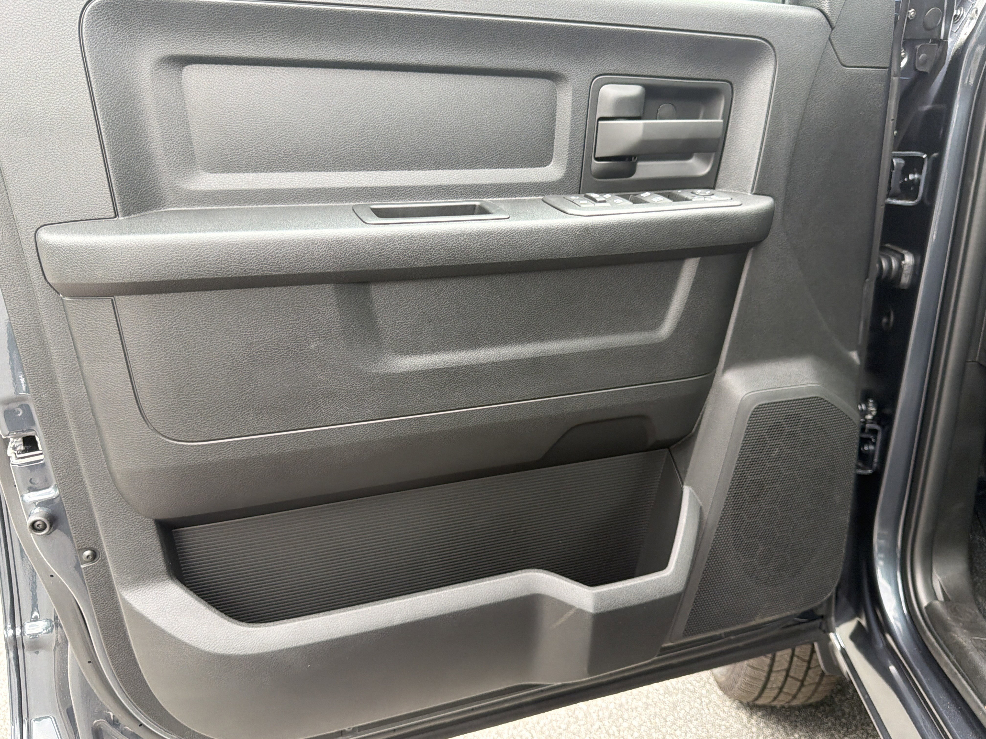 New 2026 Forged Blue Metallic Exterior Paint RAM Tradesman image 12