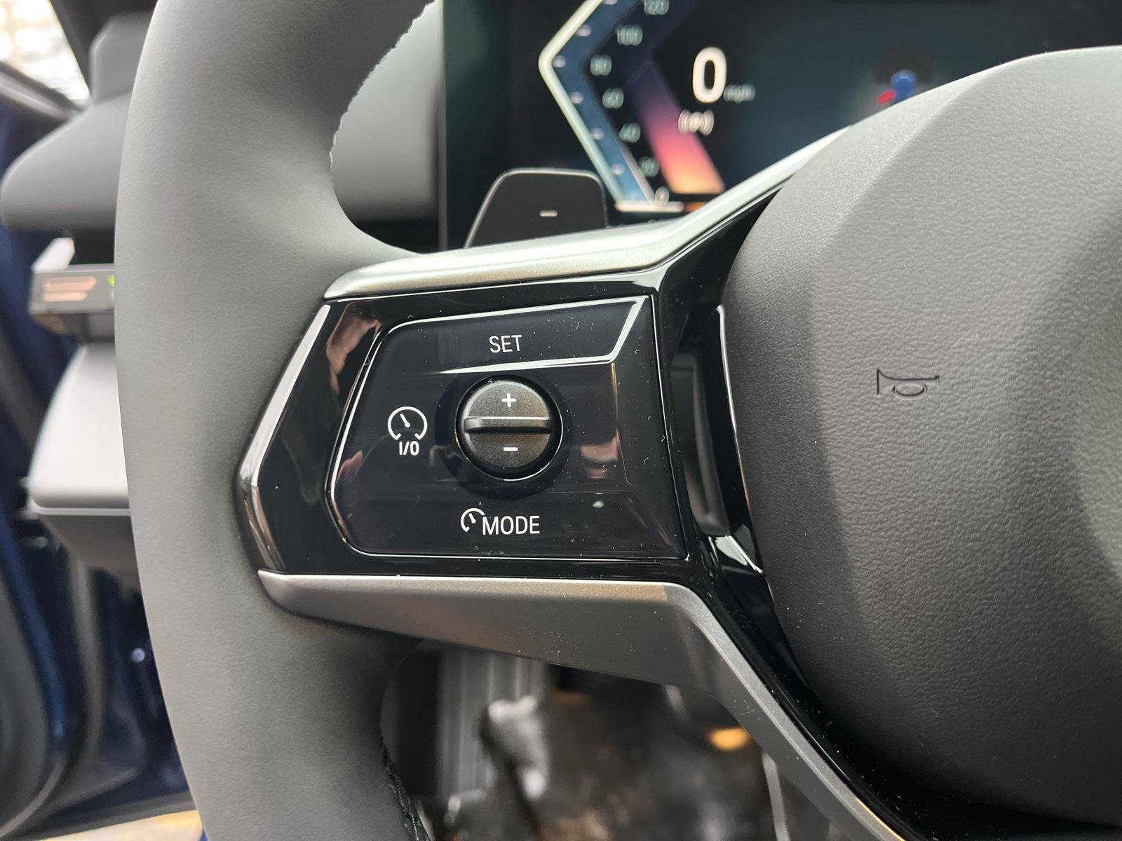 2025 BMW 5 Series 530i - Photo 12