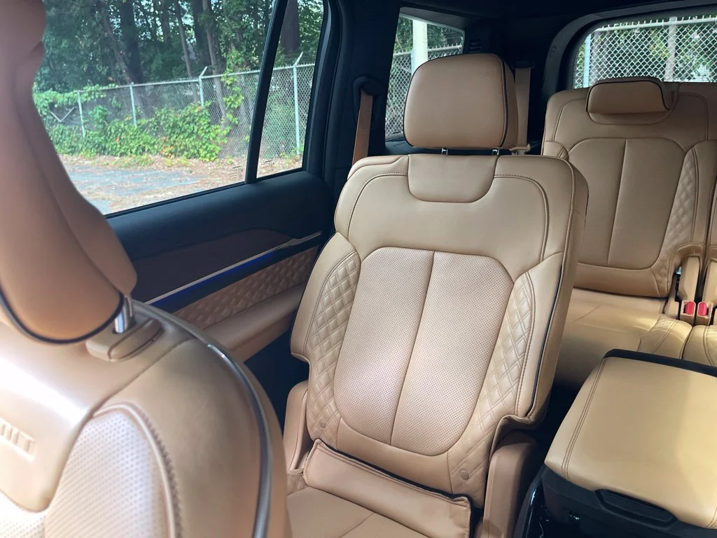 Used 2024 White Jeep Summit image 12