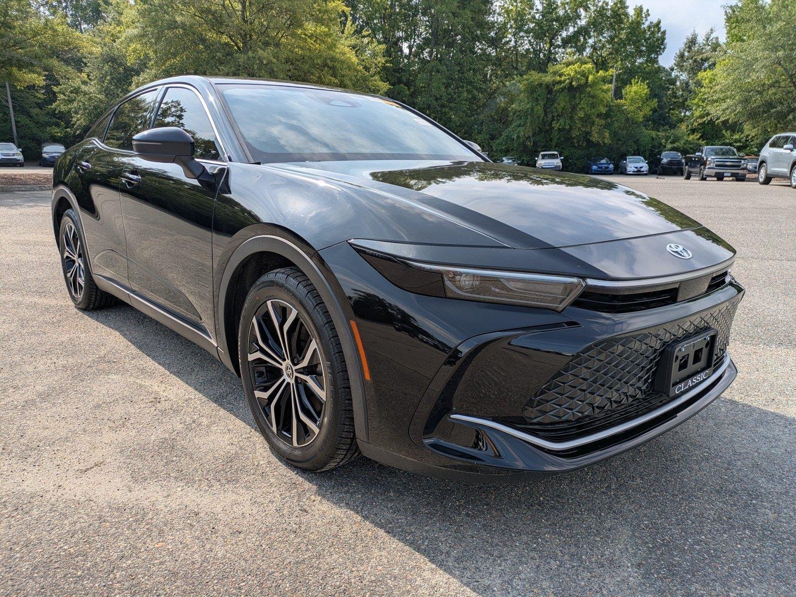 Used 2023 Black Toyota XLE image 2
