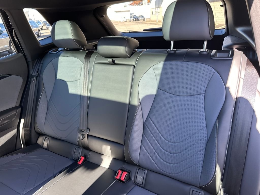 2026 Volkswagen Tiguan SE R-LINE BLACK - Photo 12