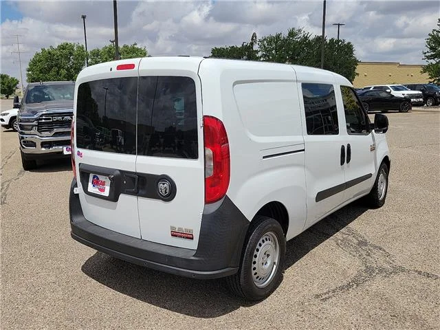 Used 2021 White RAM  image 4