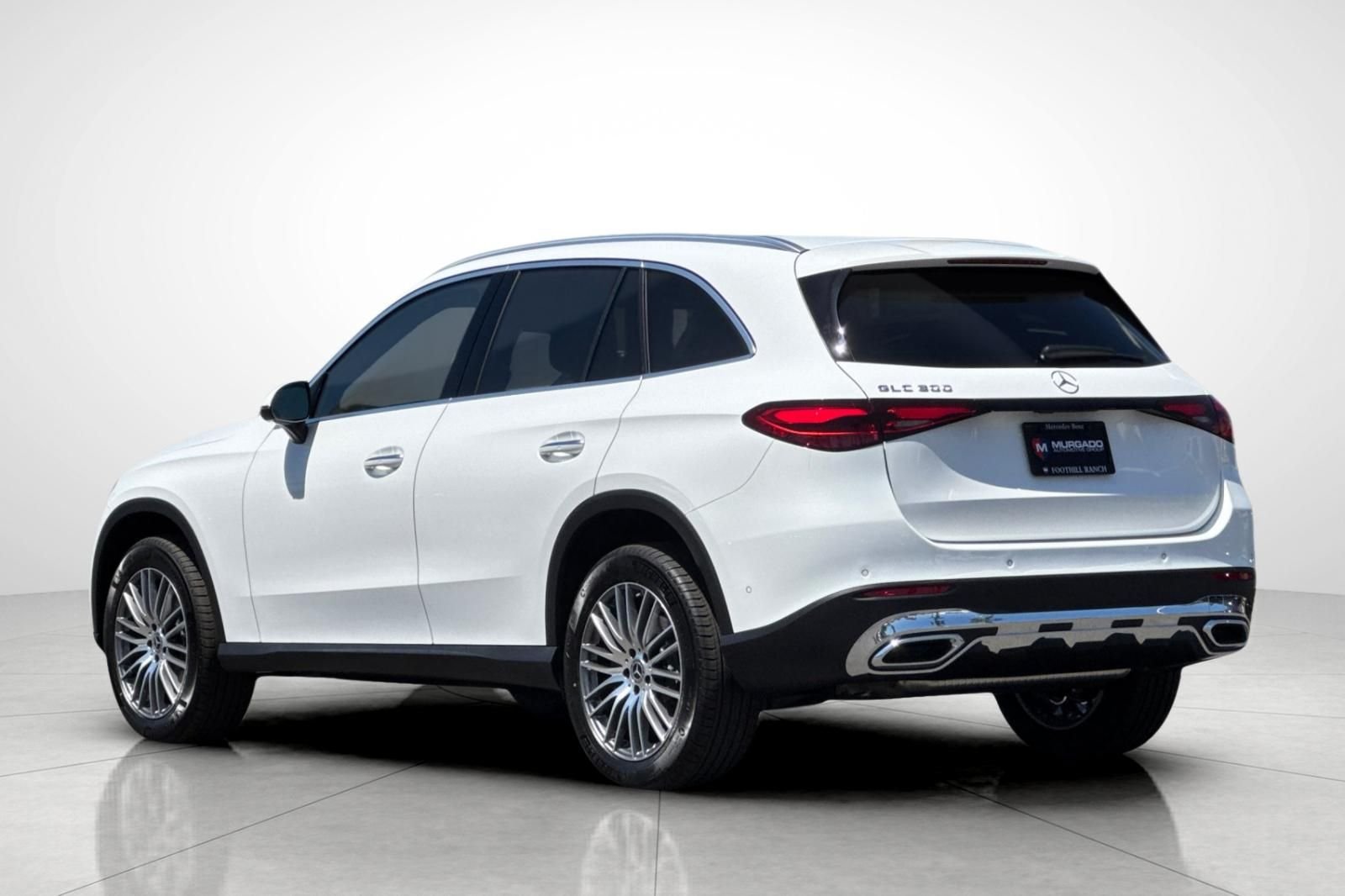 New 2026 Polar White Mercedes-Benz GLC 300 image 13