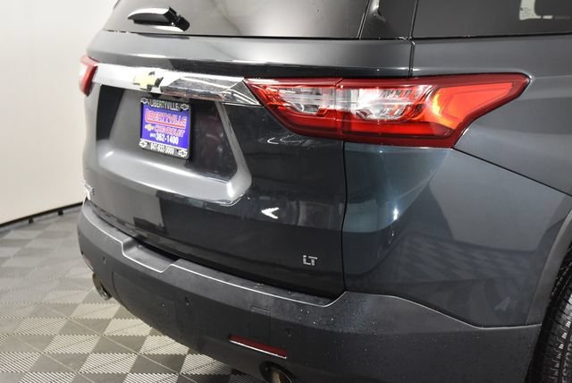Used 2020 GRAPHITE METALLIC Chevrolet LT Cloth image 10