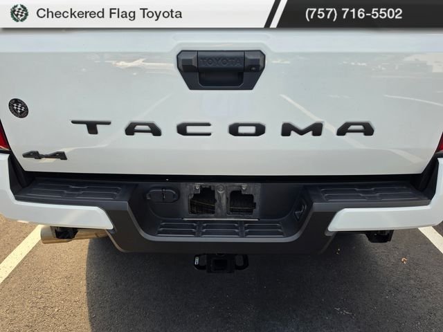 Used 2025 Ice Cap Toyota SR5 image 8