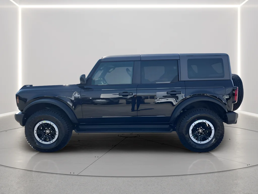 New 2026 Shadow Black Ford Outer Banks® image 8