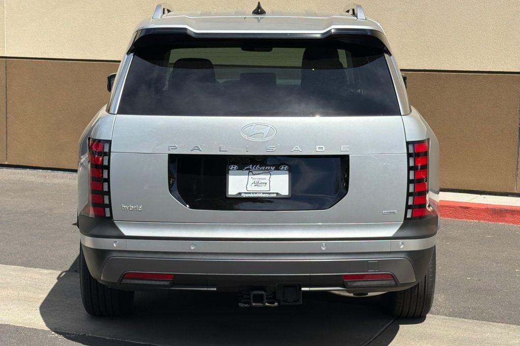 New 2026 Silver Hyundai SEL Premium 8P image 5