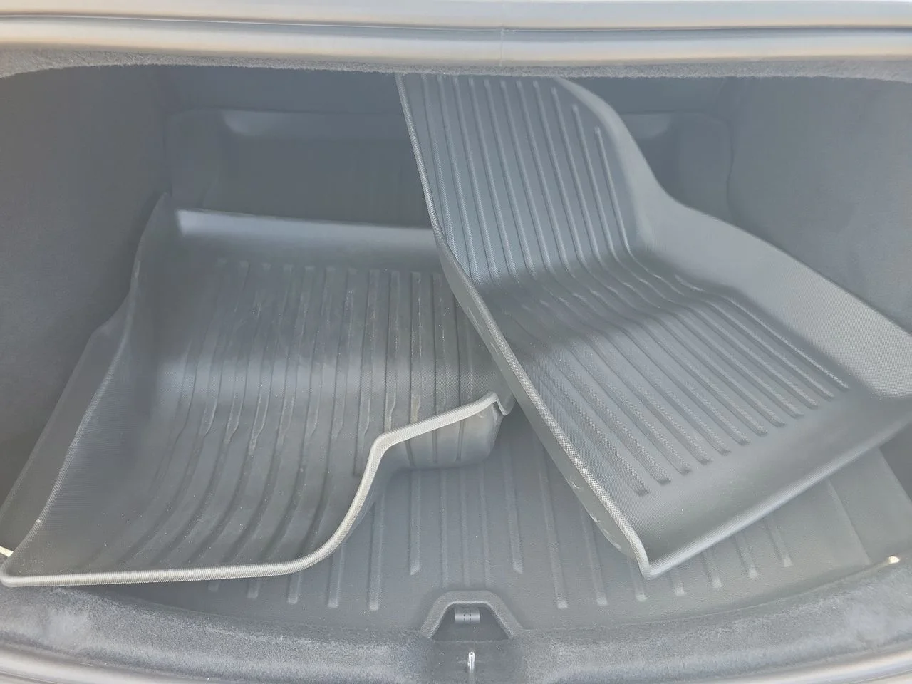 Used 2024 White Tesla Base image 8
