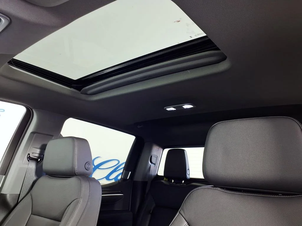 New 2026 Polar White Tricoat Chevrolet LTZ image 37