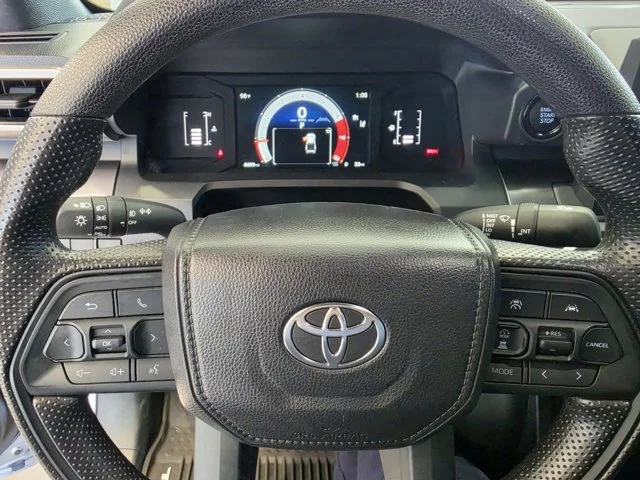 Used 2025 Silver Toyota SR5 image 11