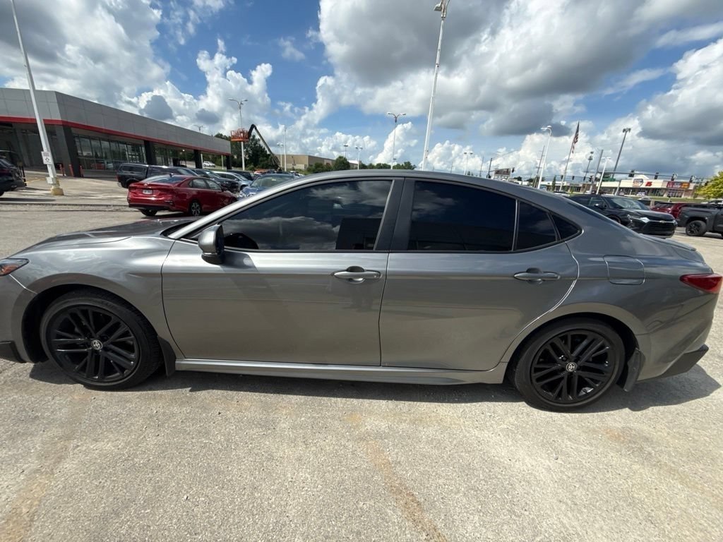 Used 2025 Heavy Metal Toyota SE image 9