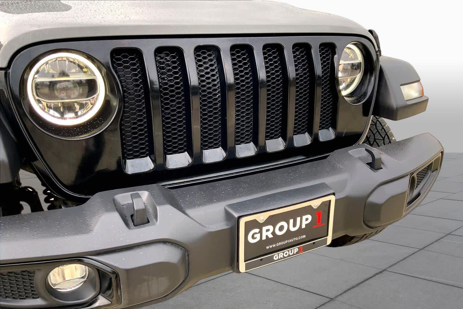 Used 2021 Sting-Gray Clearcoat Jeep Unlimited Willys image 29