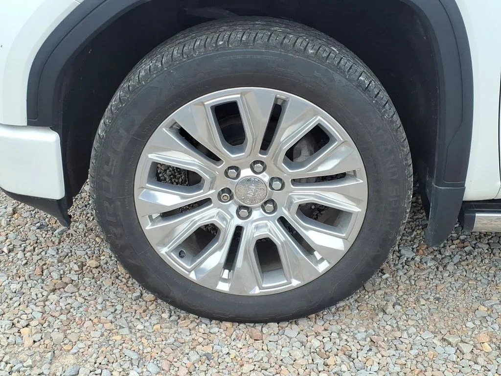 Used 2020 White GMC Denali image 10