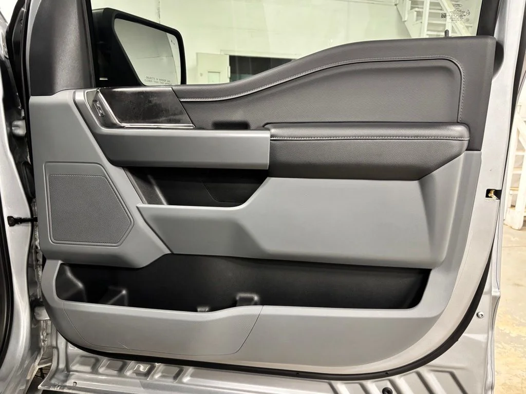 Used 2024 Silver Ford XLT image 23