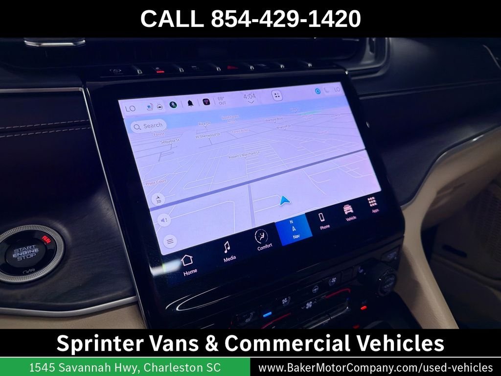 Used 2025 Gray Metallic Jeep Limited image 14