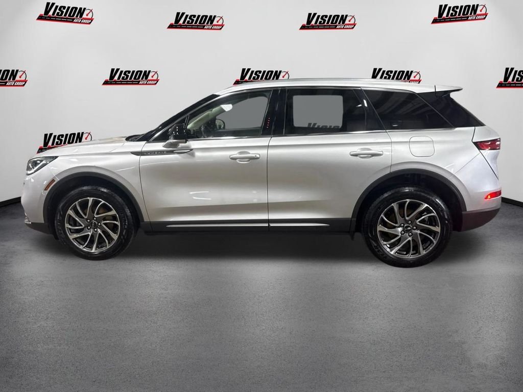 Used 2020 Silver Lincoln Standard image 8