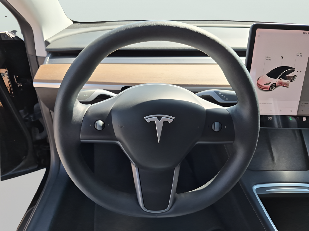 Used 2021 Black Tesla Long Range image 18