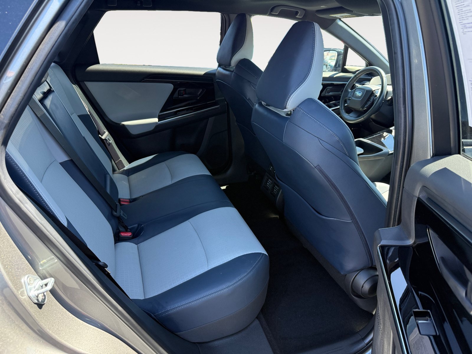 Used 2023 Carbon Subaru Touring image 18