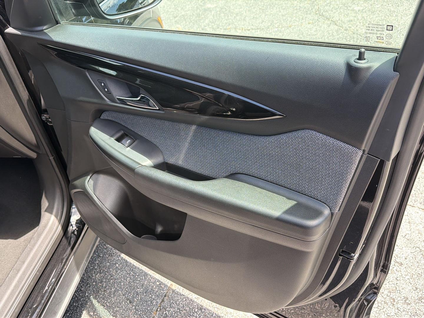 Used 2025 Mosaic Black Metallic Chevrolet LT image 14