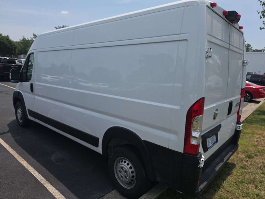 Used 2025 White Ram High Roof image 5