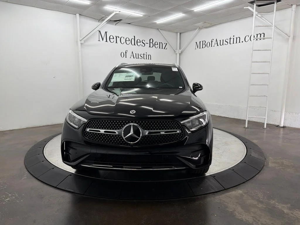 New 2026 Black Mercedes-Benz GLC 300 image 2