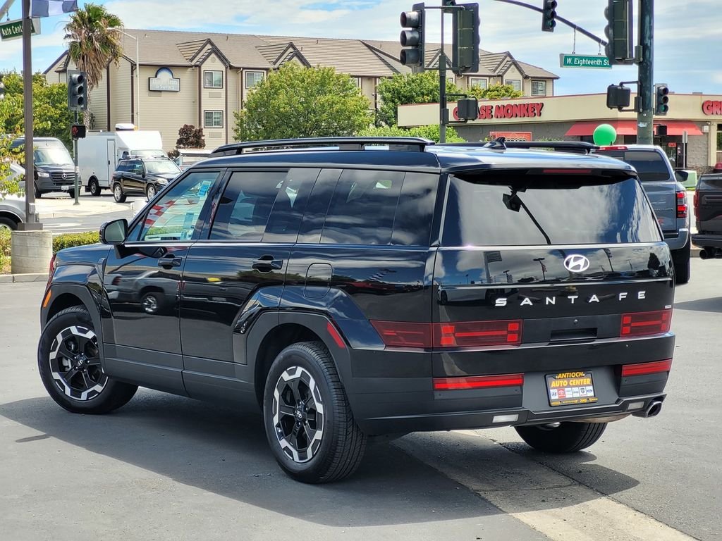 Certified Used 2025 Black Hyundai SEL image 6