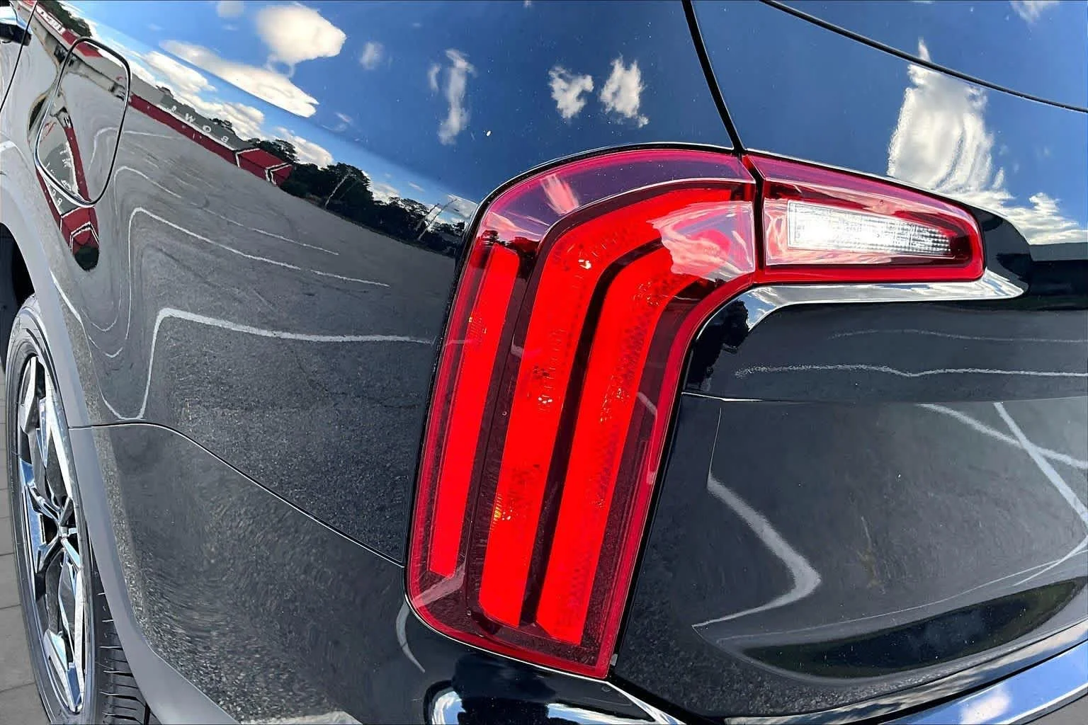 Used 2024 Ebony Black Kia S image 29