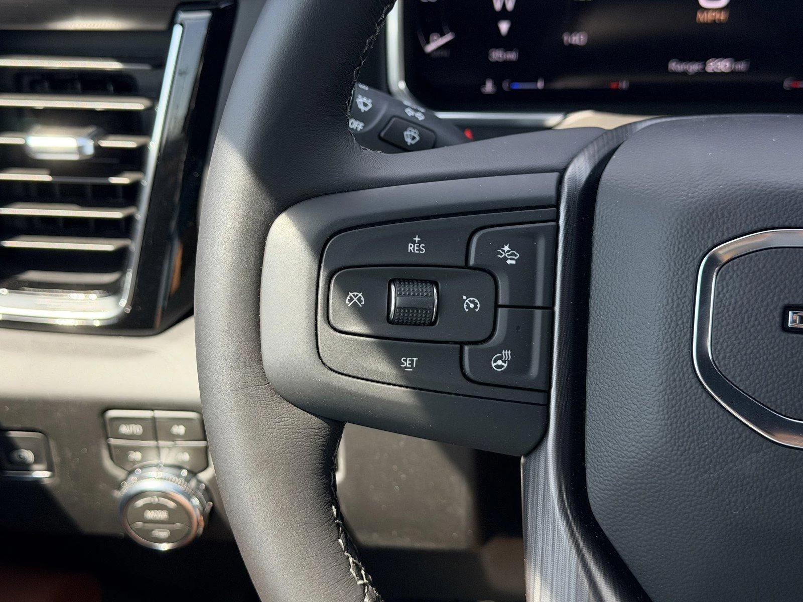 New 2026 Glacier White Tricoat GMC Denali Ultimate image 24
