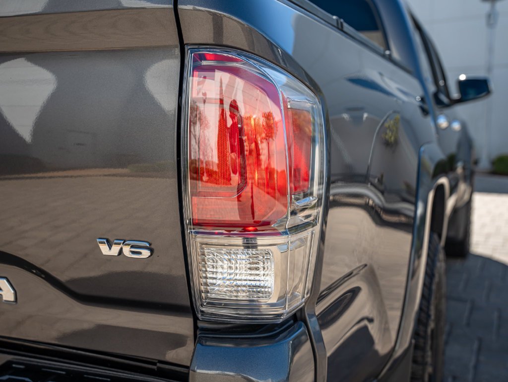 Used 2016 Magnetic Gray Metallic Toyota Limited image 9