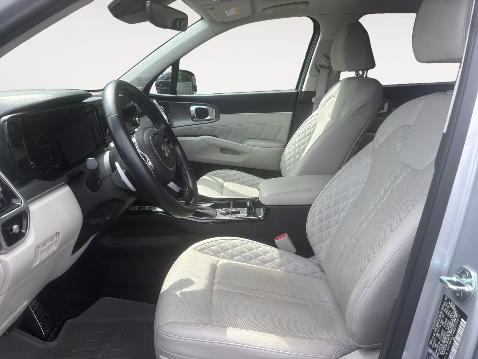 Used 2021 Silver Kia SX-Prestige image 9