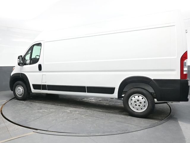 Used 2023 White Ram High Roof image 4