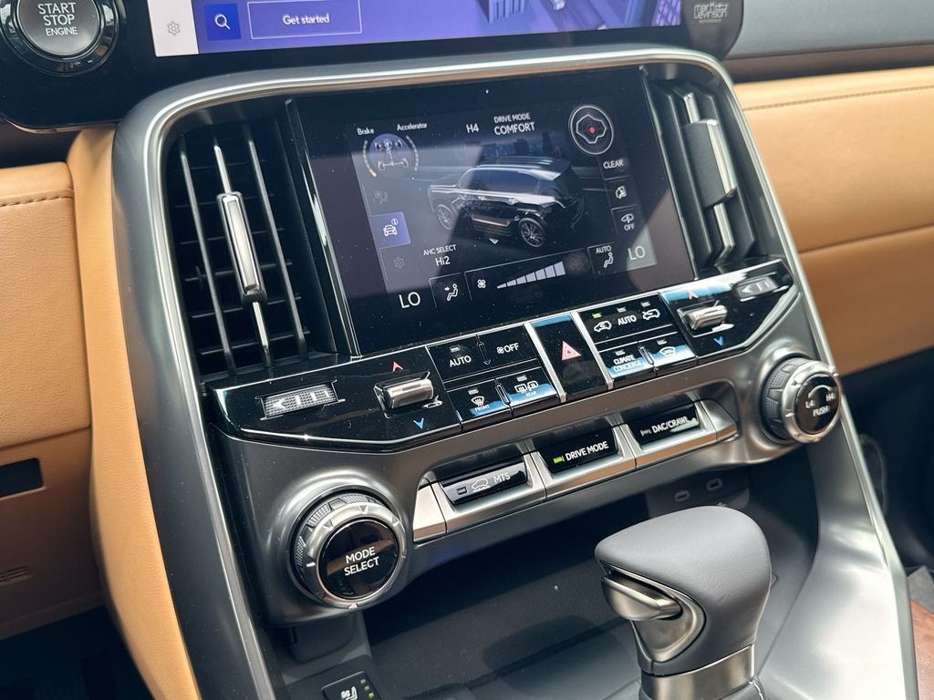 New 2026 Eminent White Pearl Lexus PREMIUM image 28