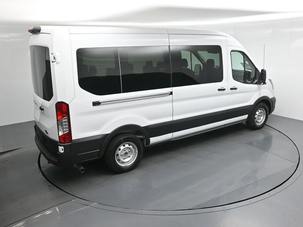 New 2025 White Ford XL image 31