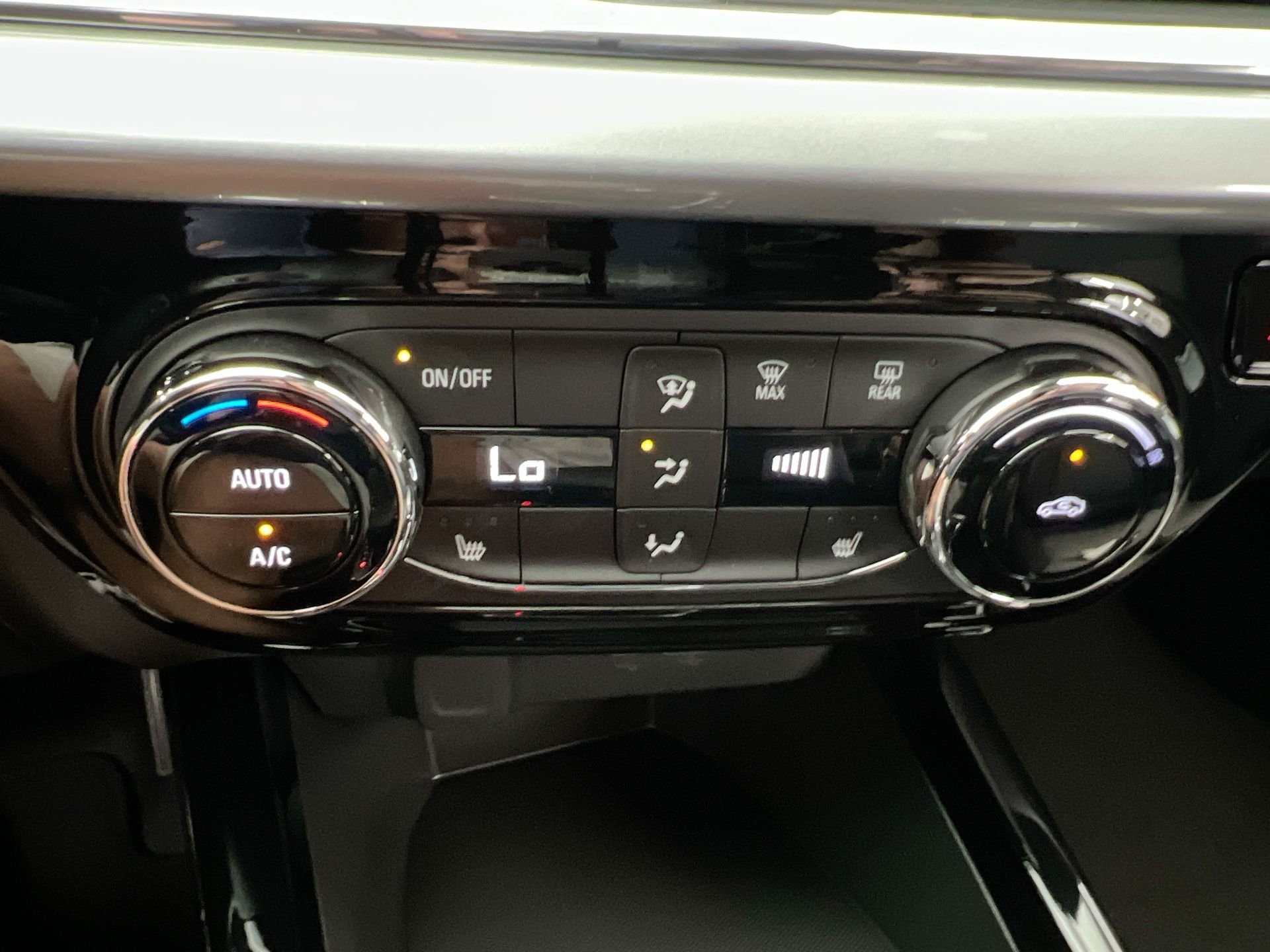 2026 Chevrolet Trax LT - Photo 71