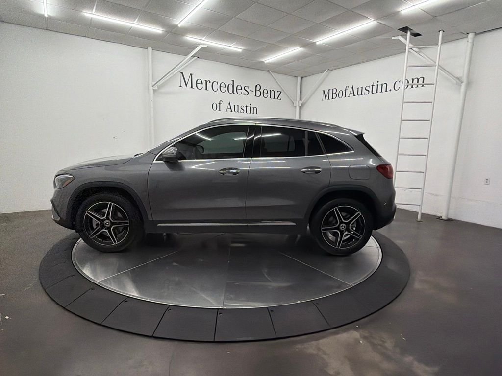 New 2026 Mountain Grey Metallic Mercedes-Benz GLA 250 image 4