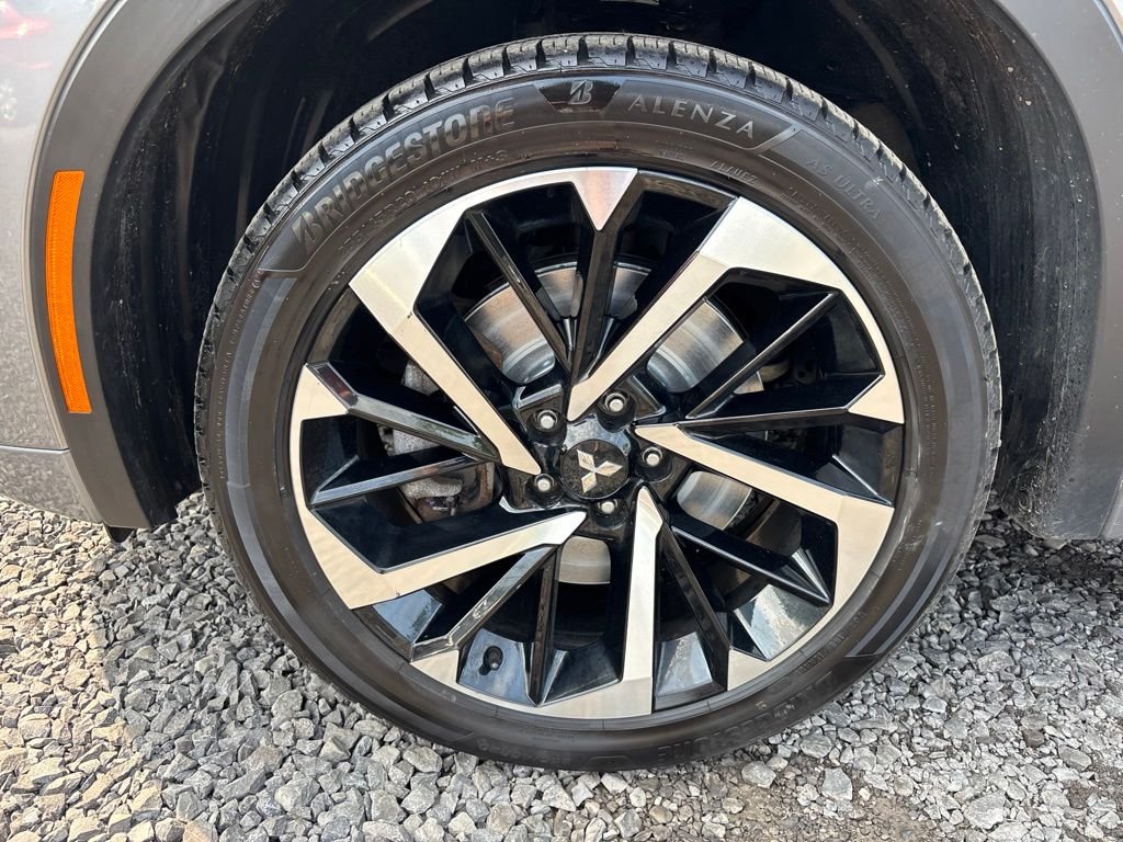 Used 2024 Black Mitsubishi  image 11