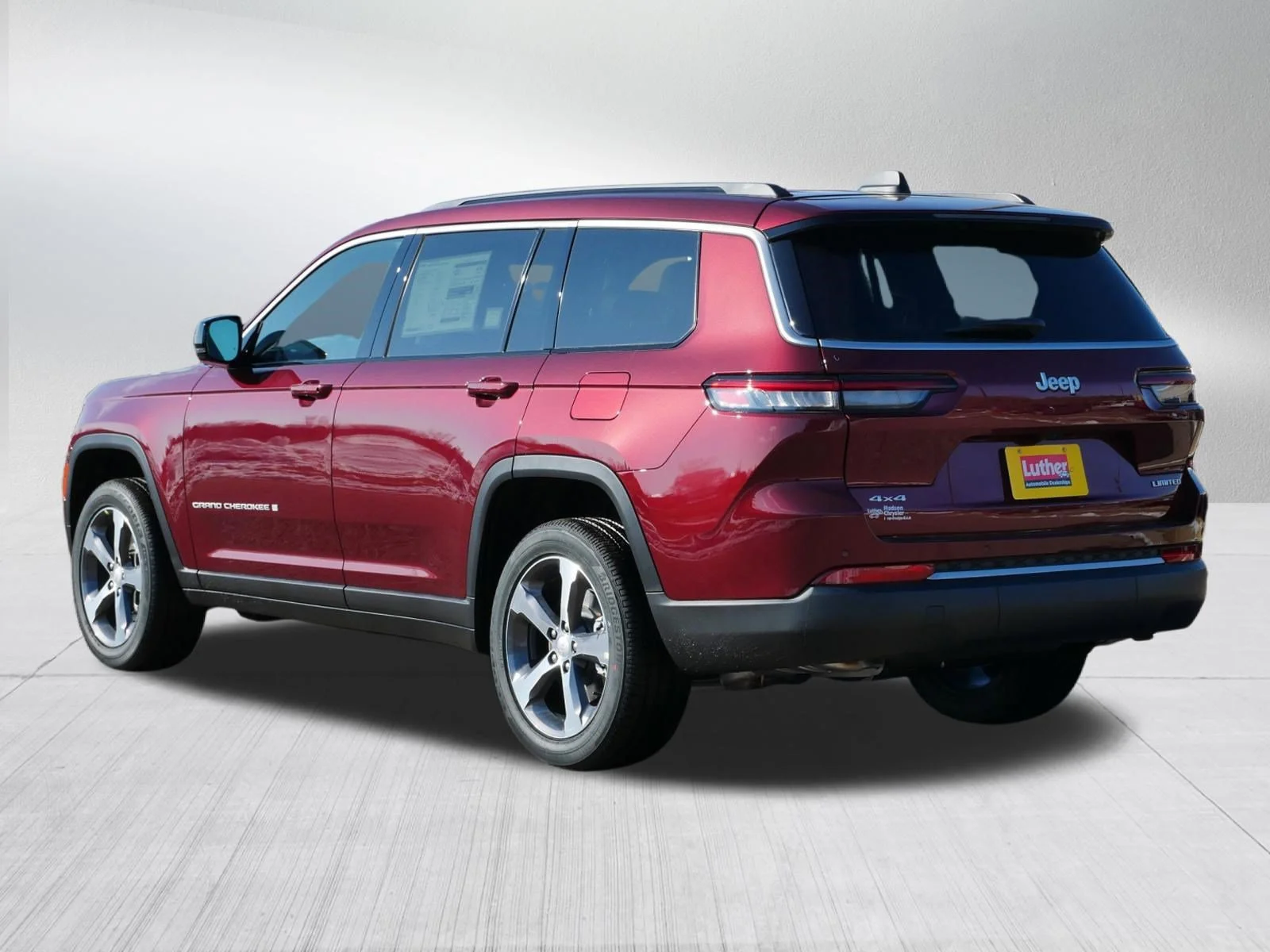New 2026 Velvet Red Pearl-Coat Exterior Paint Jeep Limited image 3