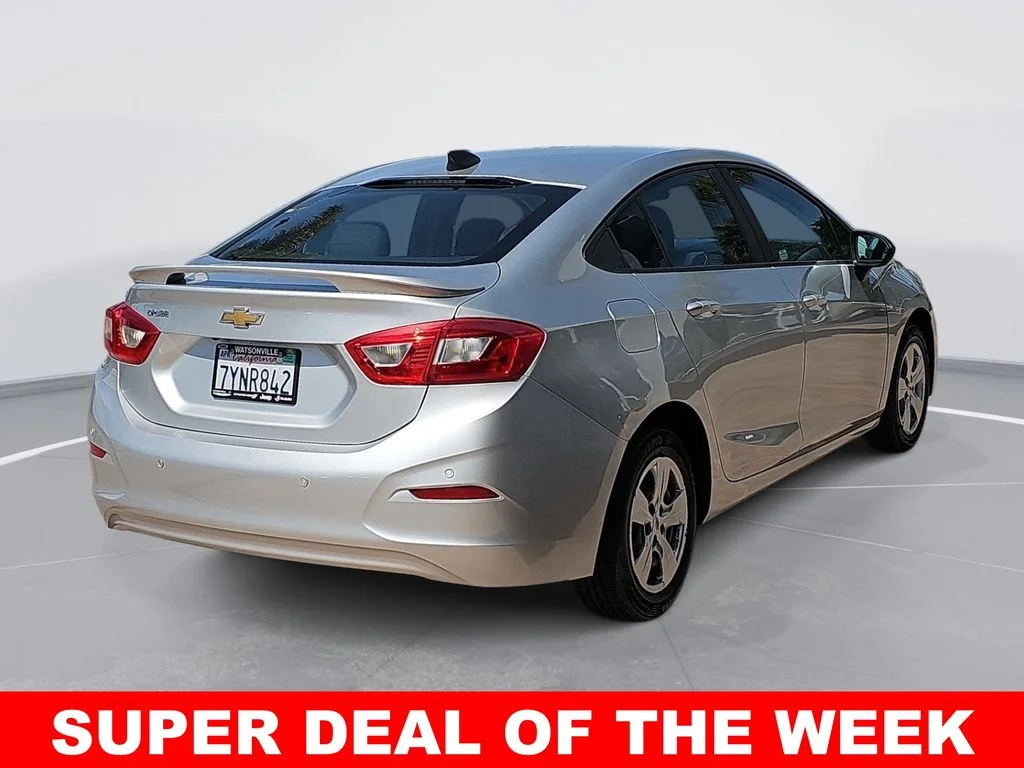 Used 2017 Silver Chevrolet LS image 3