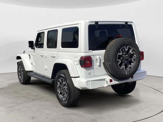 Certified Used 2023 Bright White Clearcoat Jeep Altitude image 3