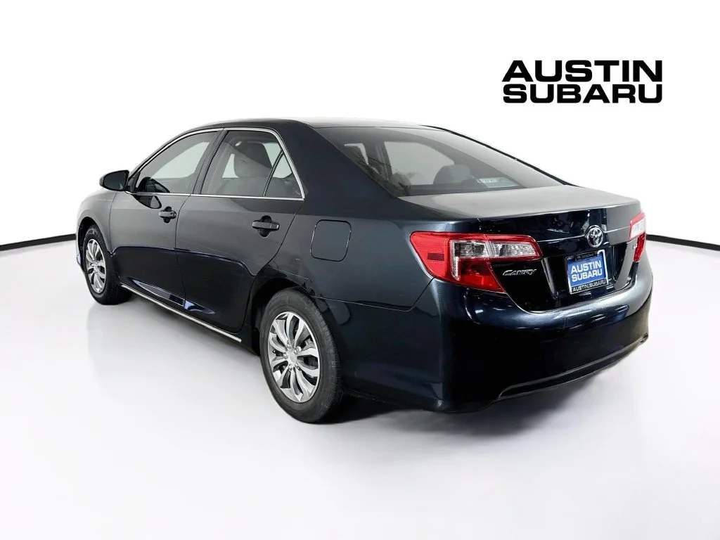 Used 2013 Gray Toyota LE image 5