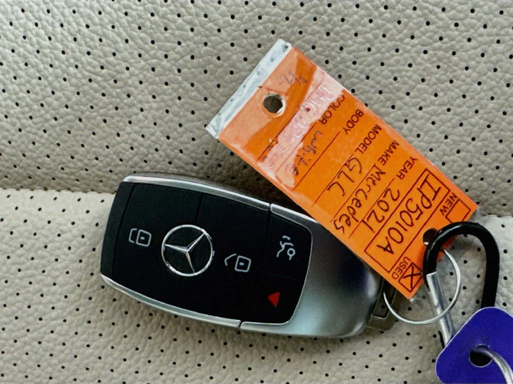 Used 2021 White Mercedes-Benz GLC 300 image 37