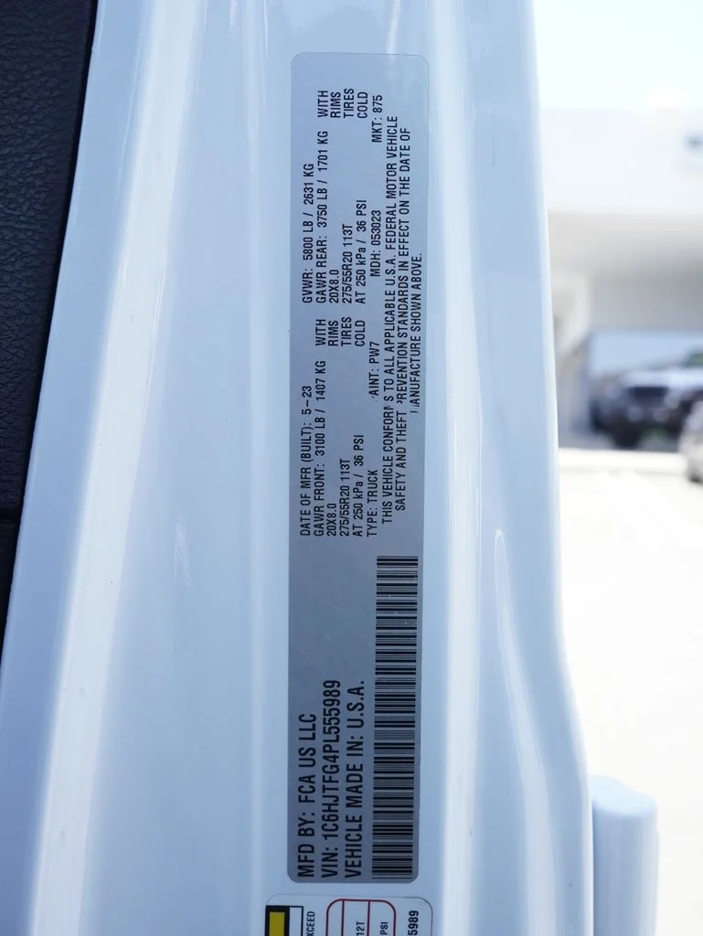 Certified Used 2023 White/off-white Jeep High Altitude image 39